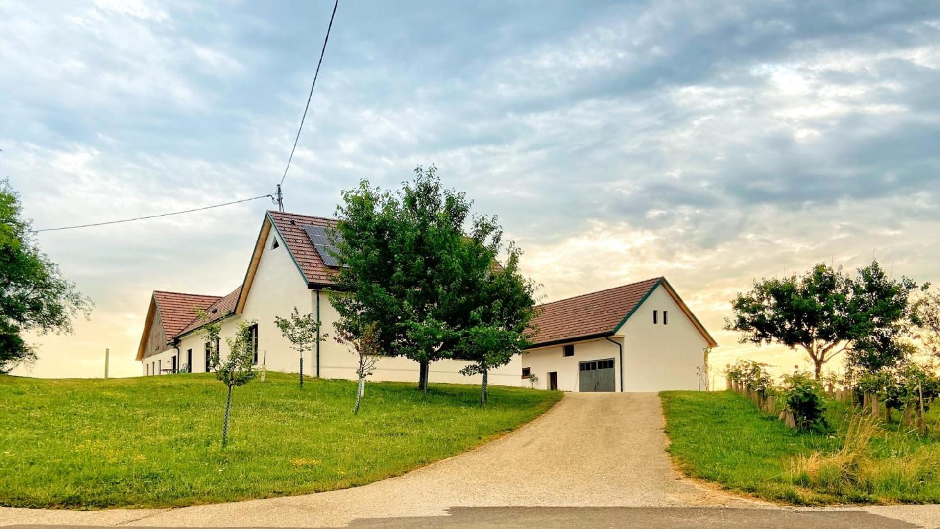 Kaeferberghof Im Burgenland, Komfortzimmer Mit Fruehstueck, Bed & Breakfast, Urlaub Am Bauernhof Eltendorf المظهر الخارجي الصورة