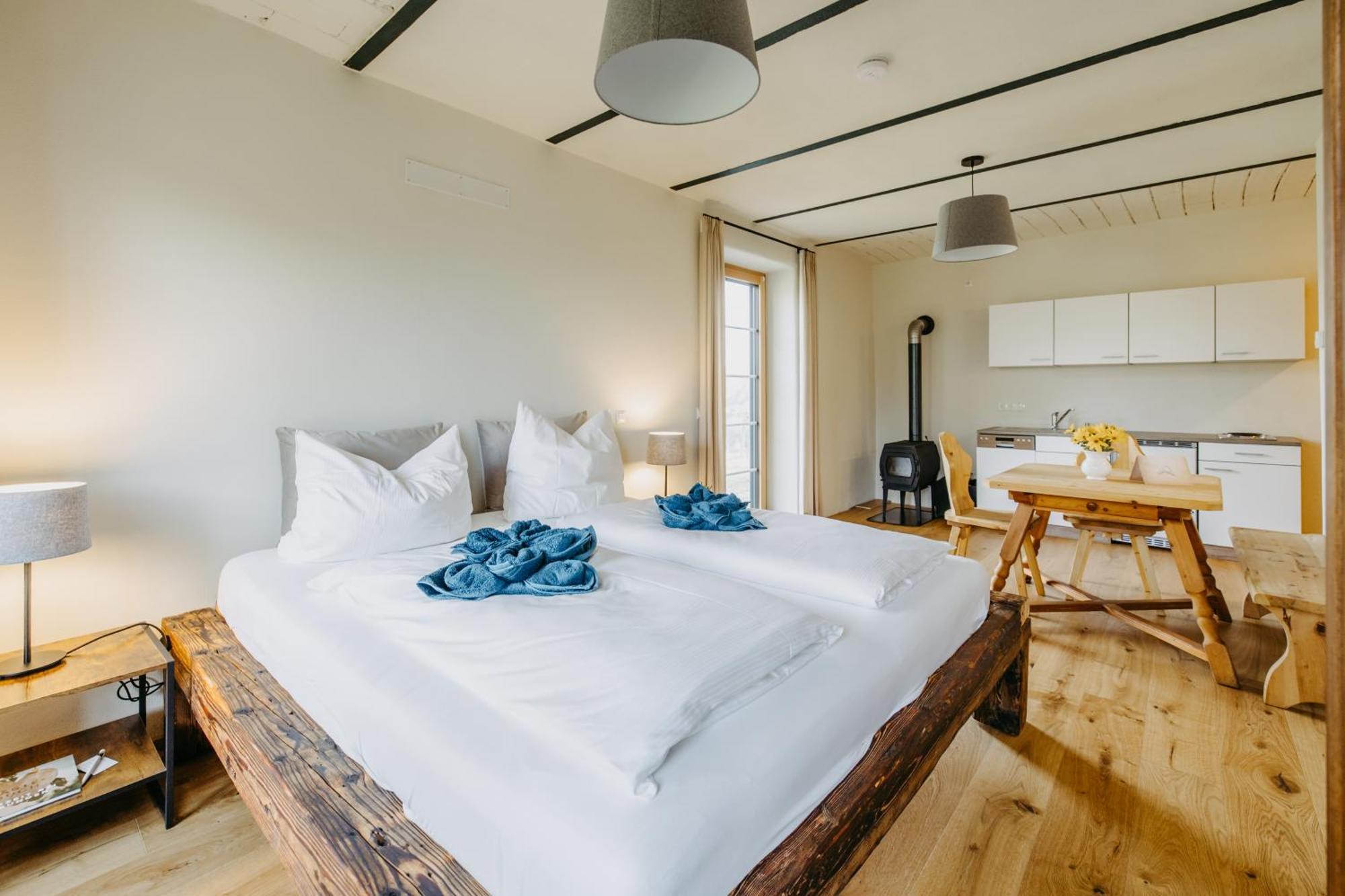 Kaeferberghof Im Burgenland, Komfortzimmer Mit Fruehstueck, Bed & Breakfast, Urlaub Am Bauernhof Eltendorf المظهر الخارجي الصورة