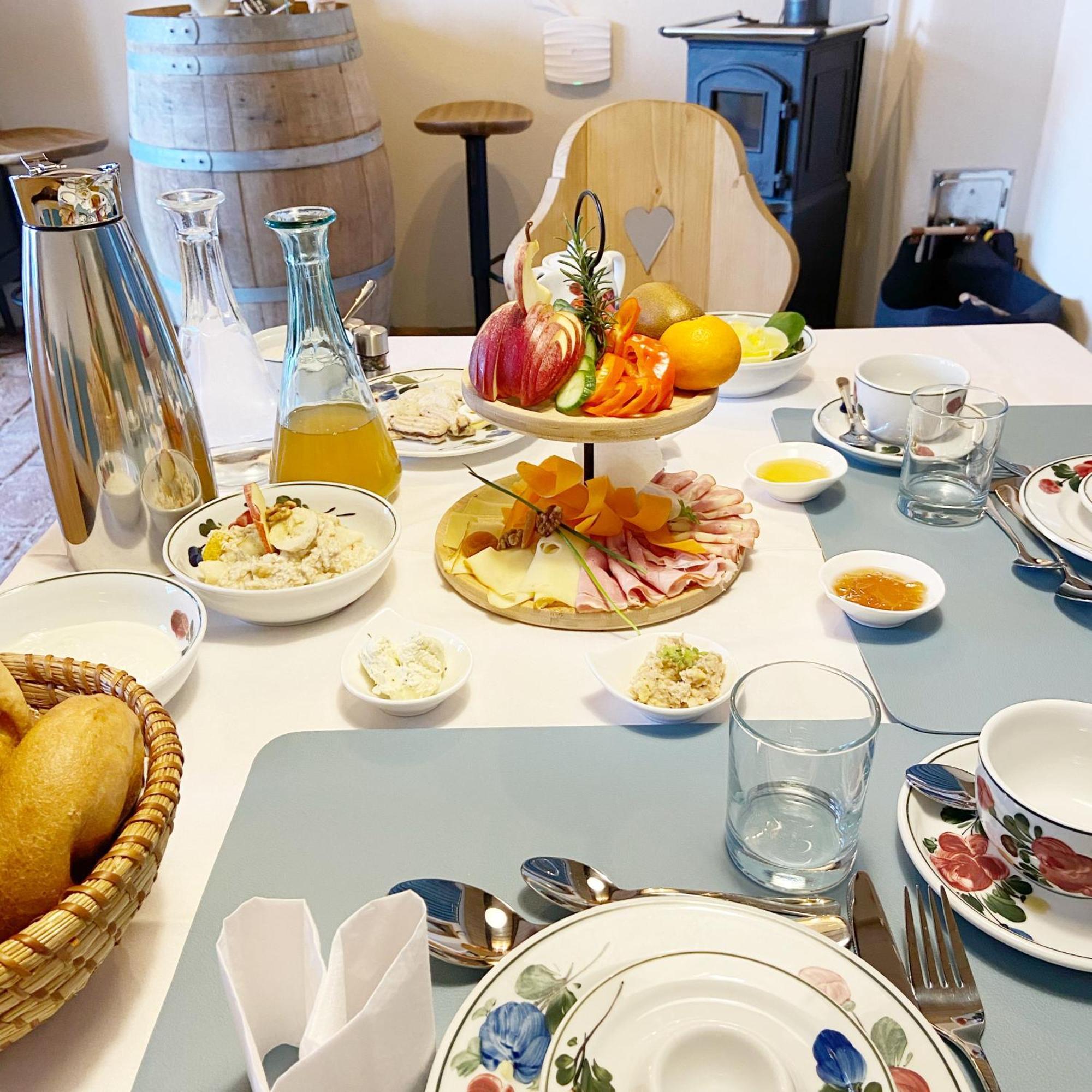 Kaeferberghof Im Burgenland, Komfortzimmer Mit Fruehstueck, Bed & Breakfast, Urlaub Am Bauernhof Eltendorf المظهر الخارجي الصورة
