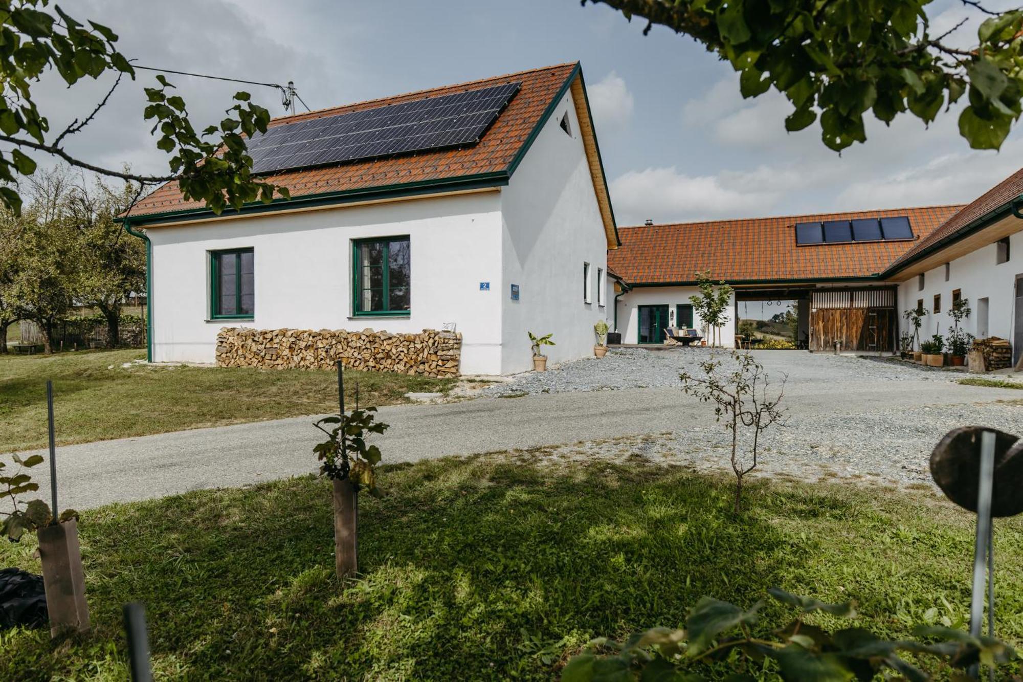 Kaeferberghof Im Burgenland, Komfortzimmer Mit Fruehstueck, Bed & Breakfast, Urlaub Am Bauernhof Eltendorf المظهر الخارجي الصورة